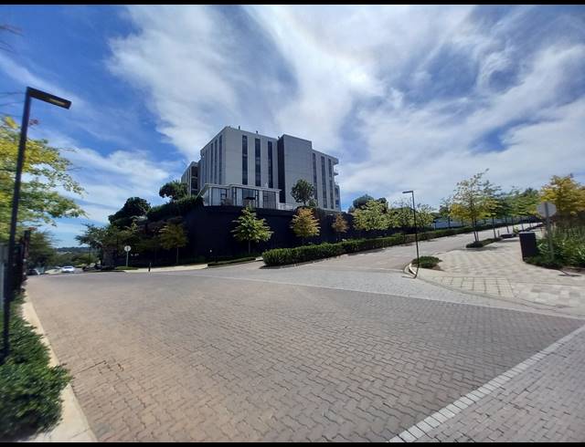 278M² OFFICE TO LET IN GLENADRIENNE